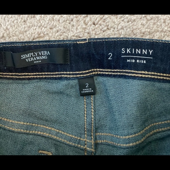 NWT Simply Vera VeraWang Dark Jeans - Picture 4 of 5